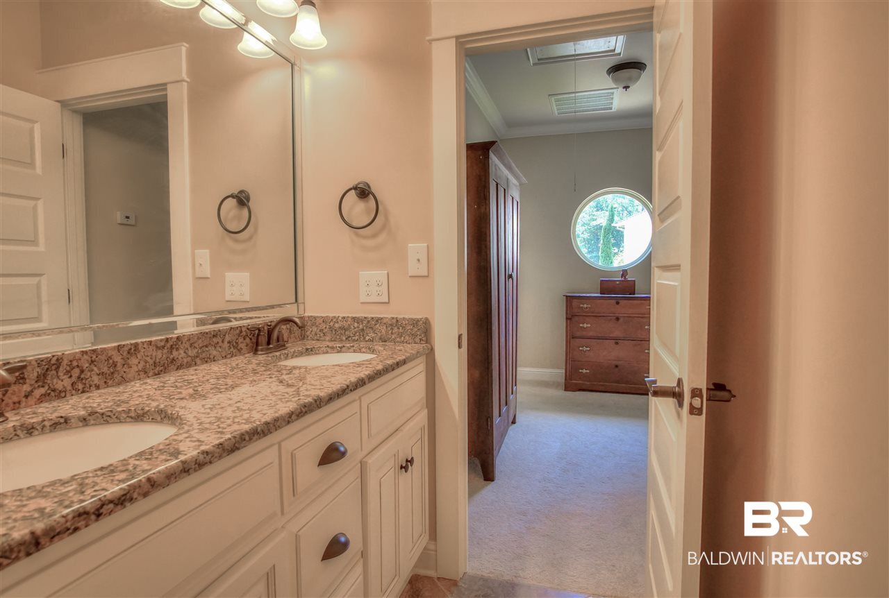 36 Viale Bellezza Fairhope, AL 36532 - Photo 25 of 29 Guest Bathroom