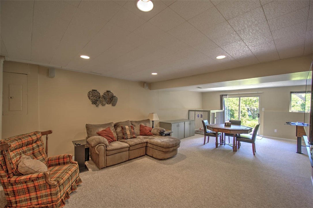 3646 Pleasantview Court Decatur, IL 62526 - Photo 32 of 45