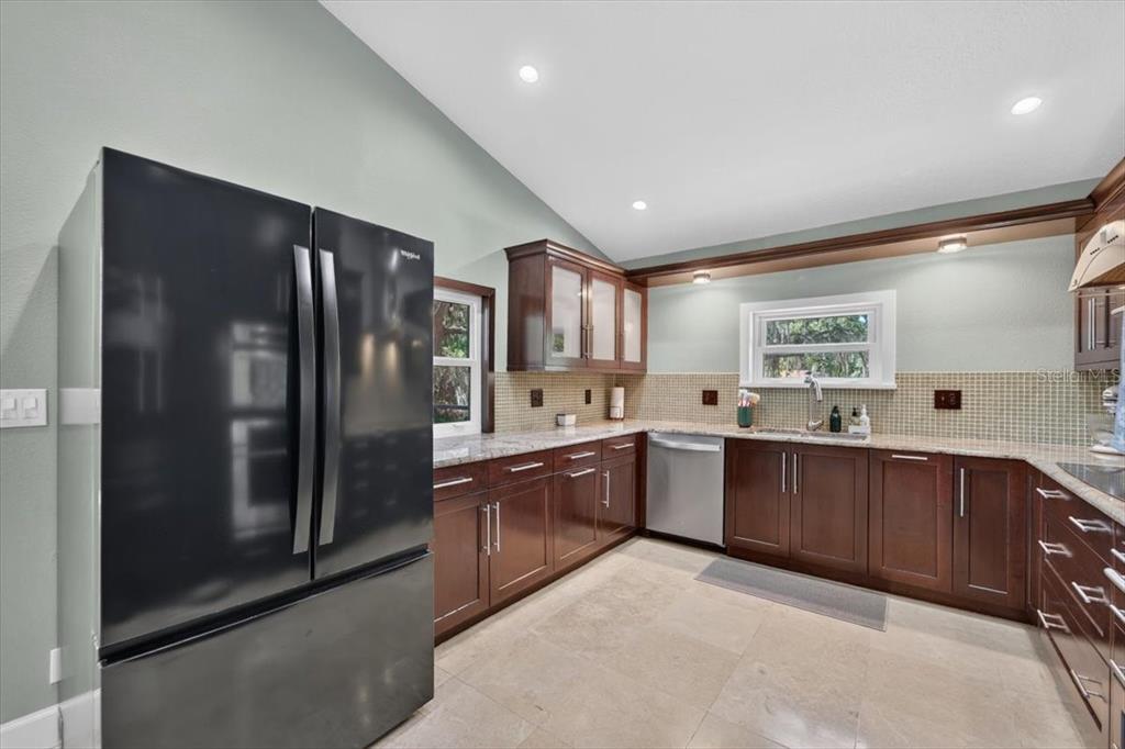 11302 Sandpine Road Riverview, FL 33569 - Photo 21 of 81
