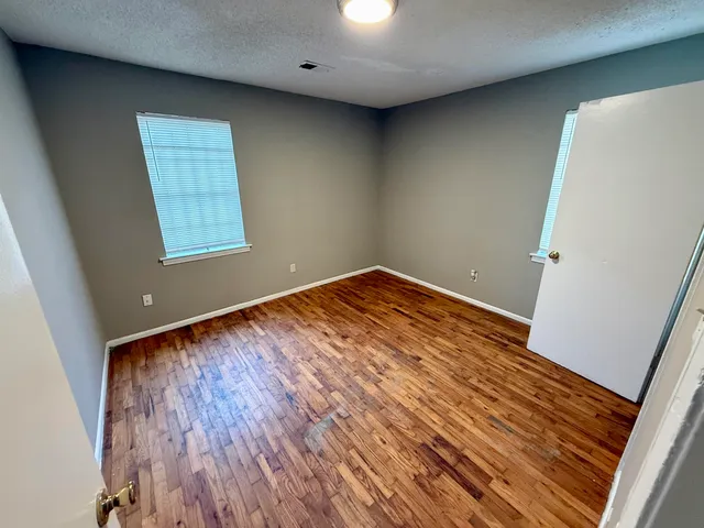 $950 | 1728 Felix Avenue, Memphis, TN 38114