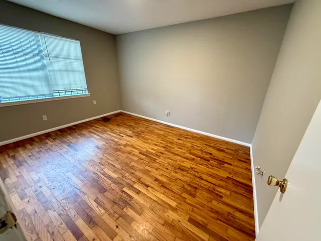 $950 | 1728 Felix Avenue, Memphis, TN 38114