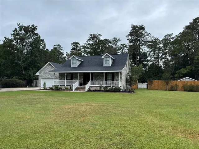 $339,900 | 321 Nottoway Drive, Pearl River, LA 70452