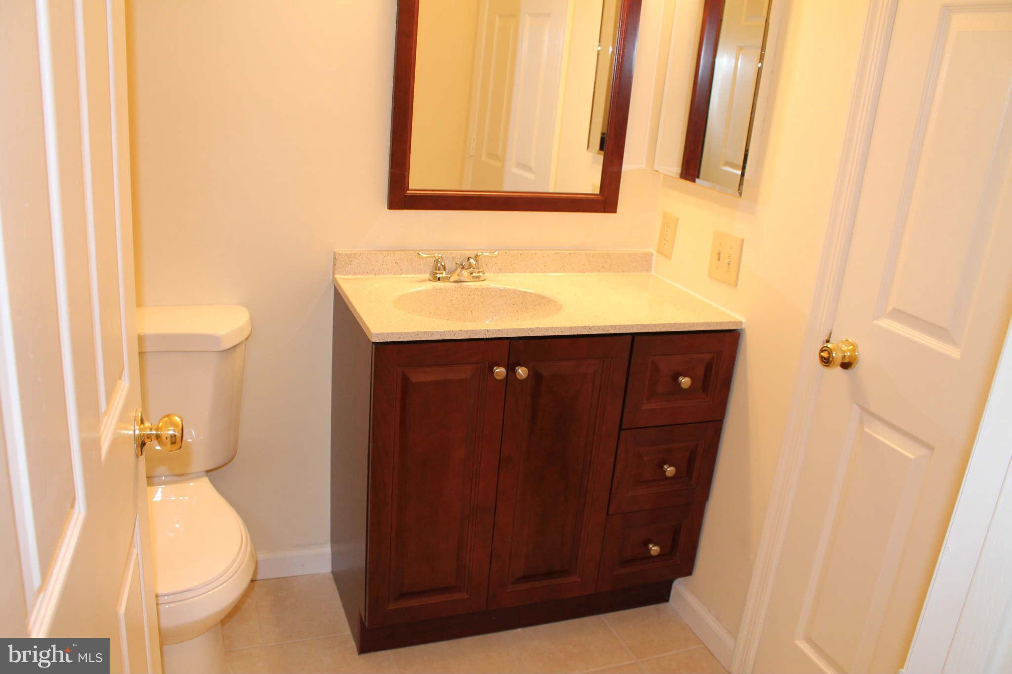 12004 Golf Ridge Court, Unit 102 Fairfax, VA 22033 - Photo 11 of 24 Bath