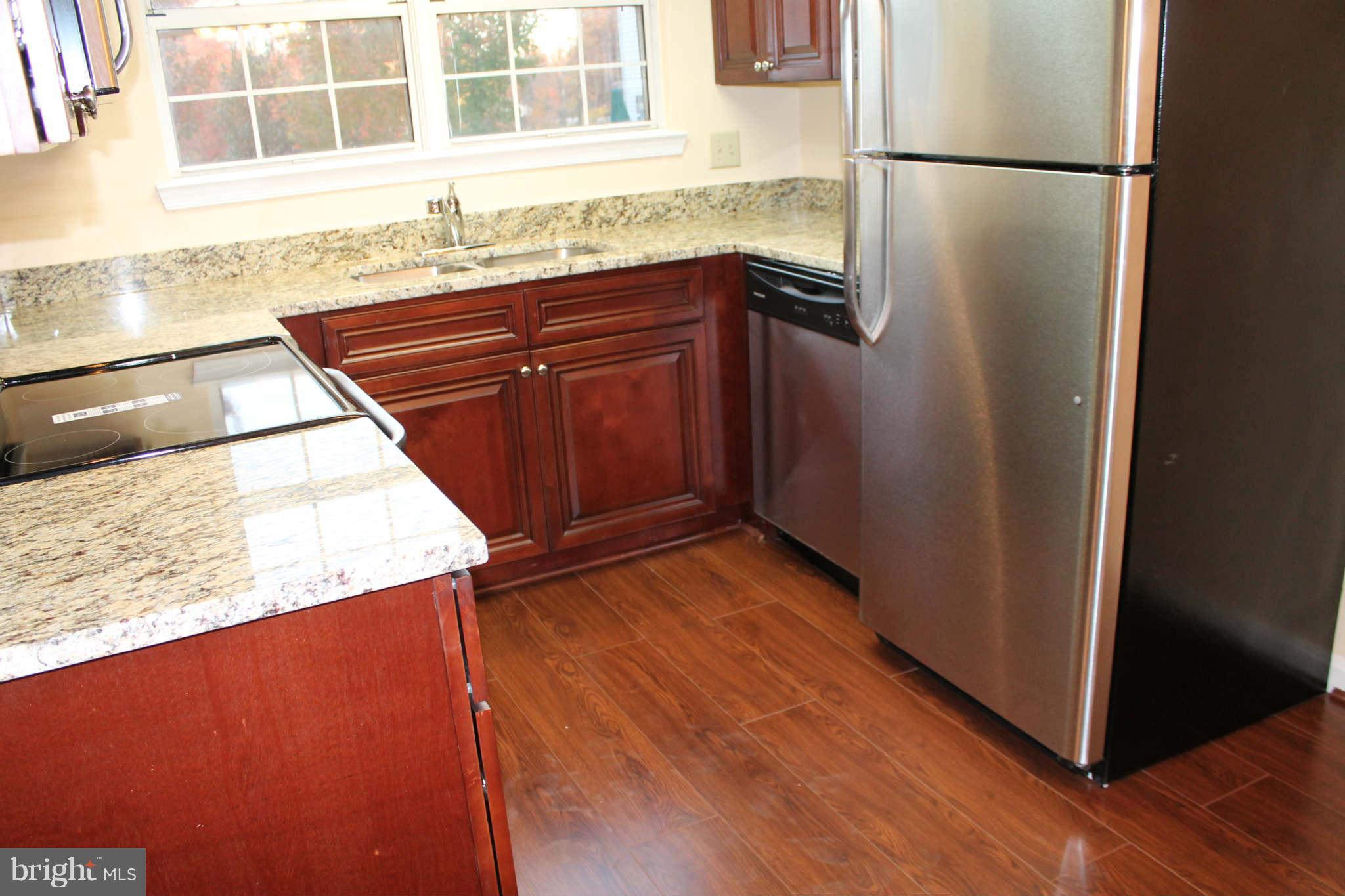 12004 Golf Ridge Court, Unit 102 Fairfax, VA 22033 - Photo 14 of 24 Kitchen