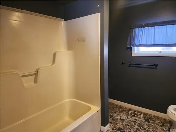 $65,000 | 21 Maple Avenue, Antwerp, NY 13608