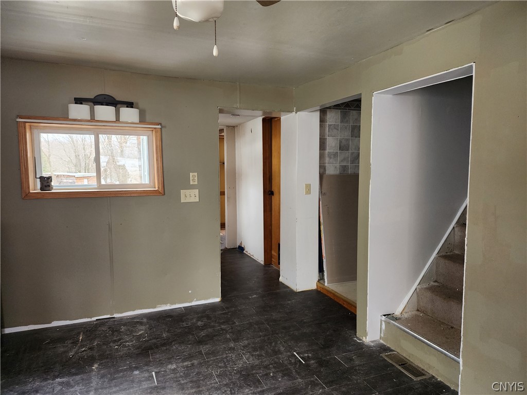 21 Maple Avenue Antwerp, NY 13608 - Photo 2 of 37