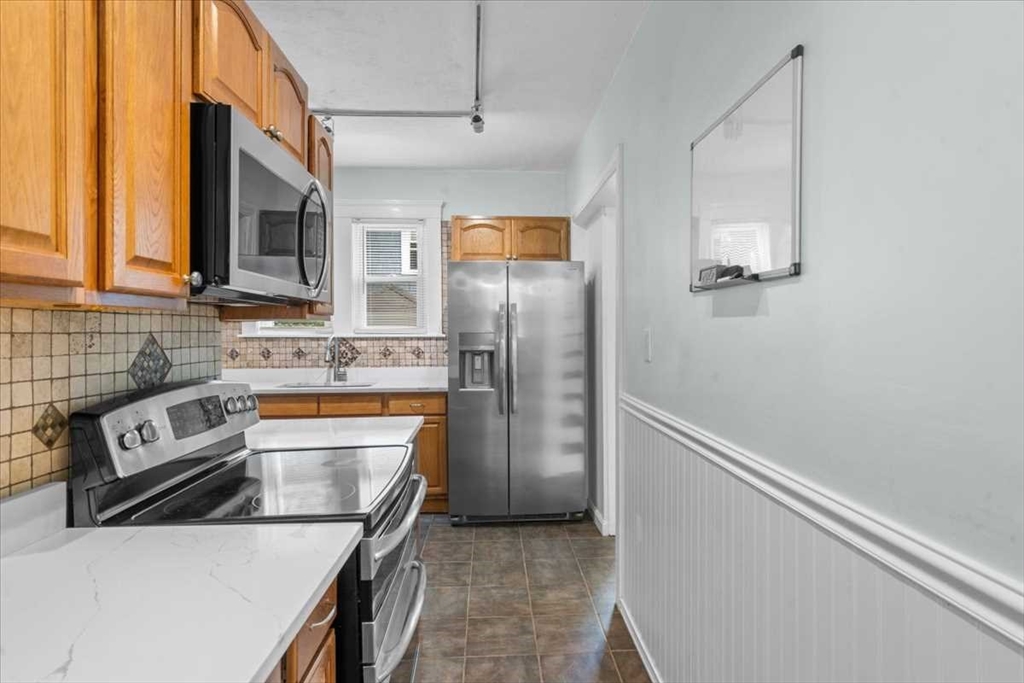 14 St Elmo Road Worcester, MA 01602 - Photo 20 of 42