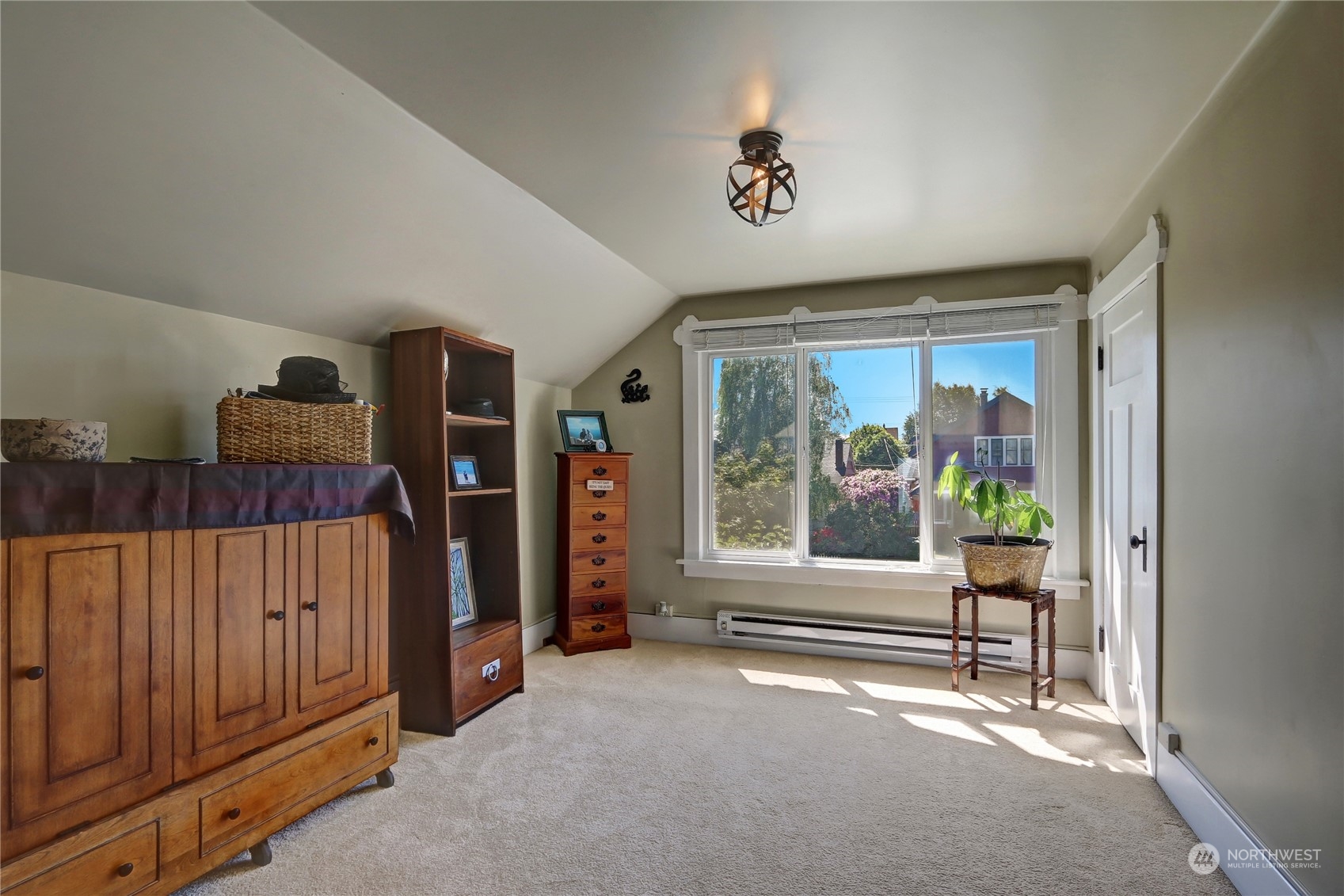 2203 Rockefeller Avenue Everett, WA 98201 - Photo 19 of 31 a view of an empty room with a window