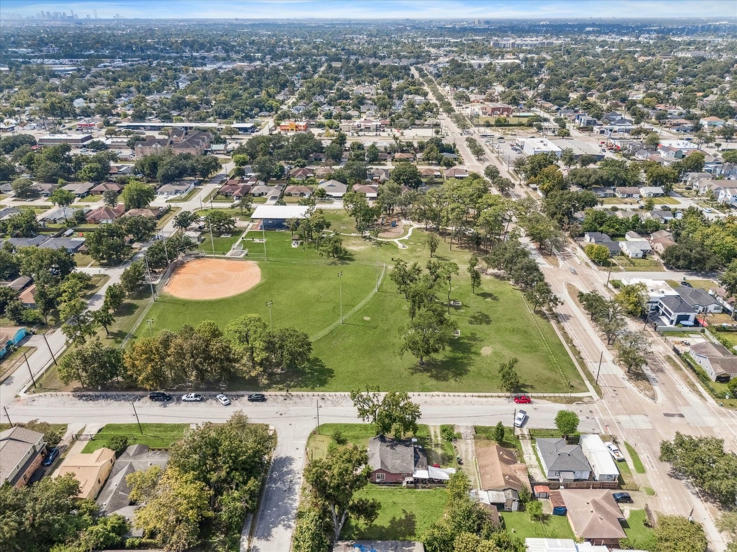 1105 Evelyn Street Houston, TX 77009 - Photo 9 of 11 an aerial view of residential houses with outdoor space