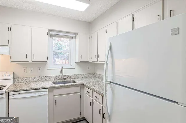 $2,200 | 732 South Candler Street, Decatur, GA 30030