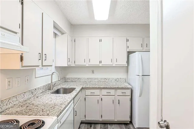 $2,200 | 732 South Candler Street, Decatur, GA 30030