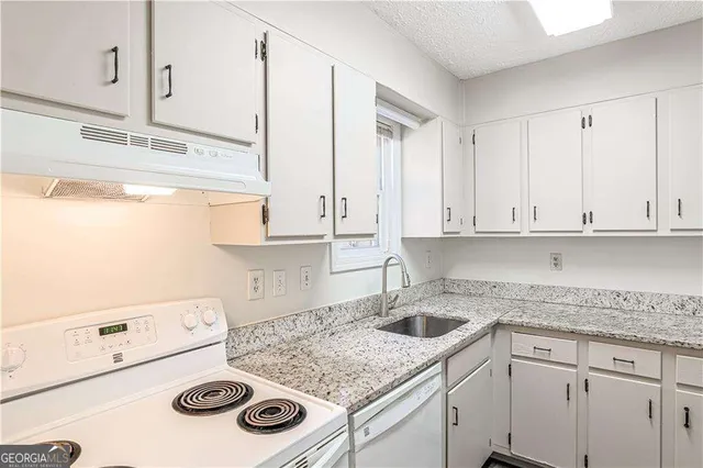 $2,200 | 732 South Candler Street, Decatur, GA 30030