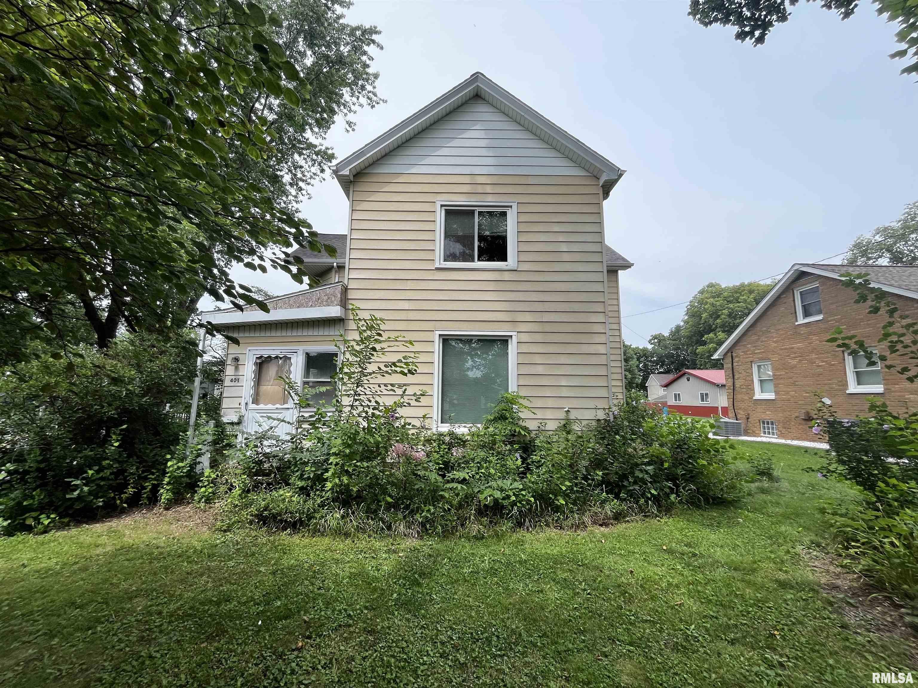 401 East 4th Street Delavan, IL 61734 - Photo 1 of 43