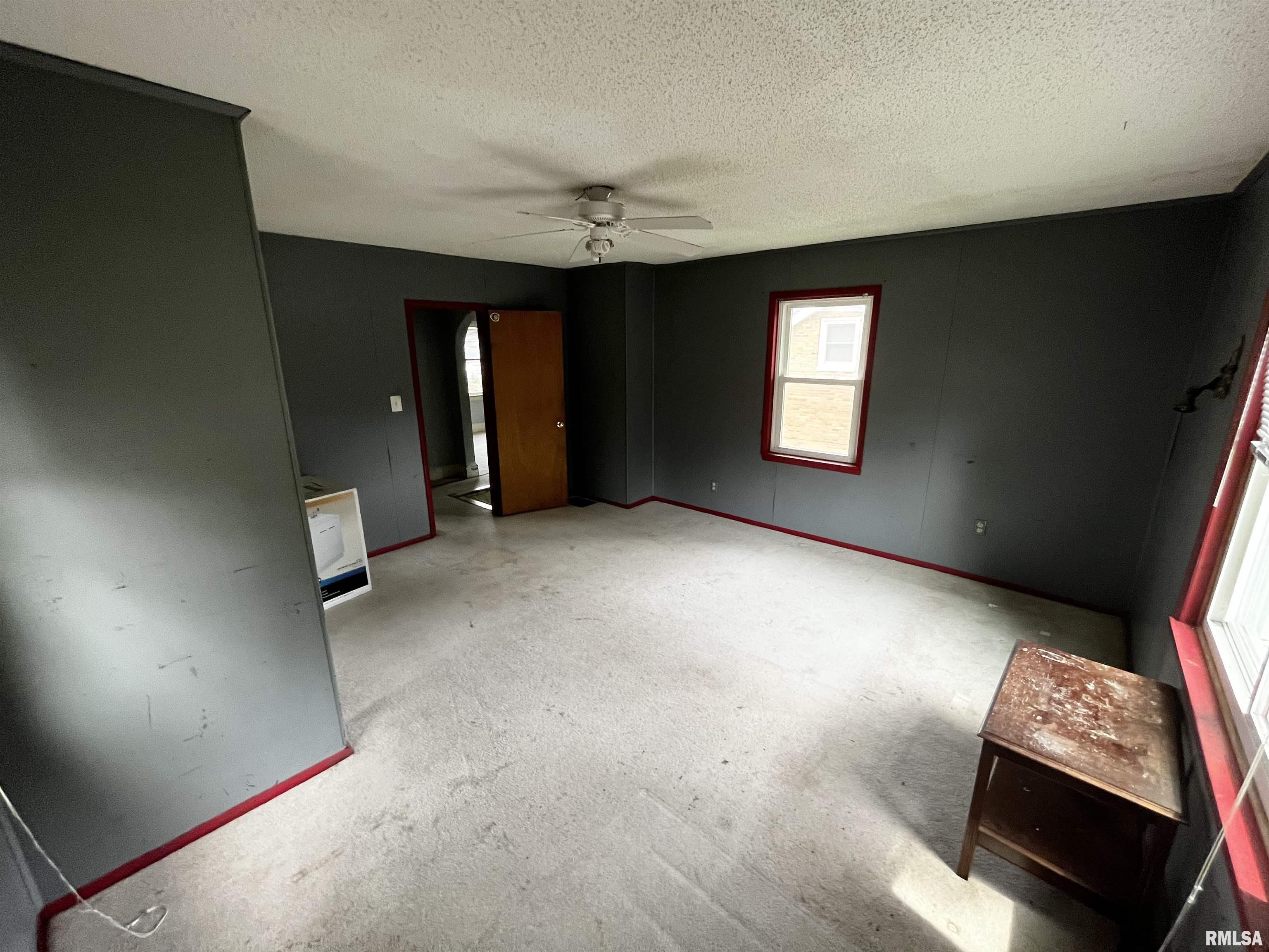 401 East 4th Street Delavan, IL 61734 - Photo 42 of 43