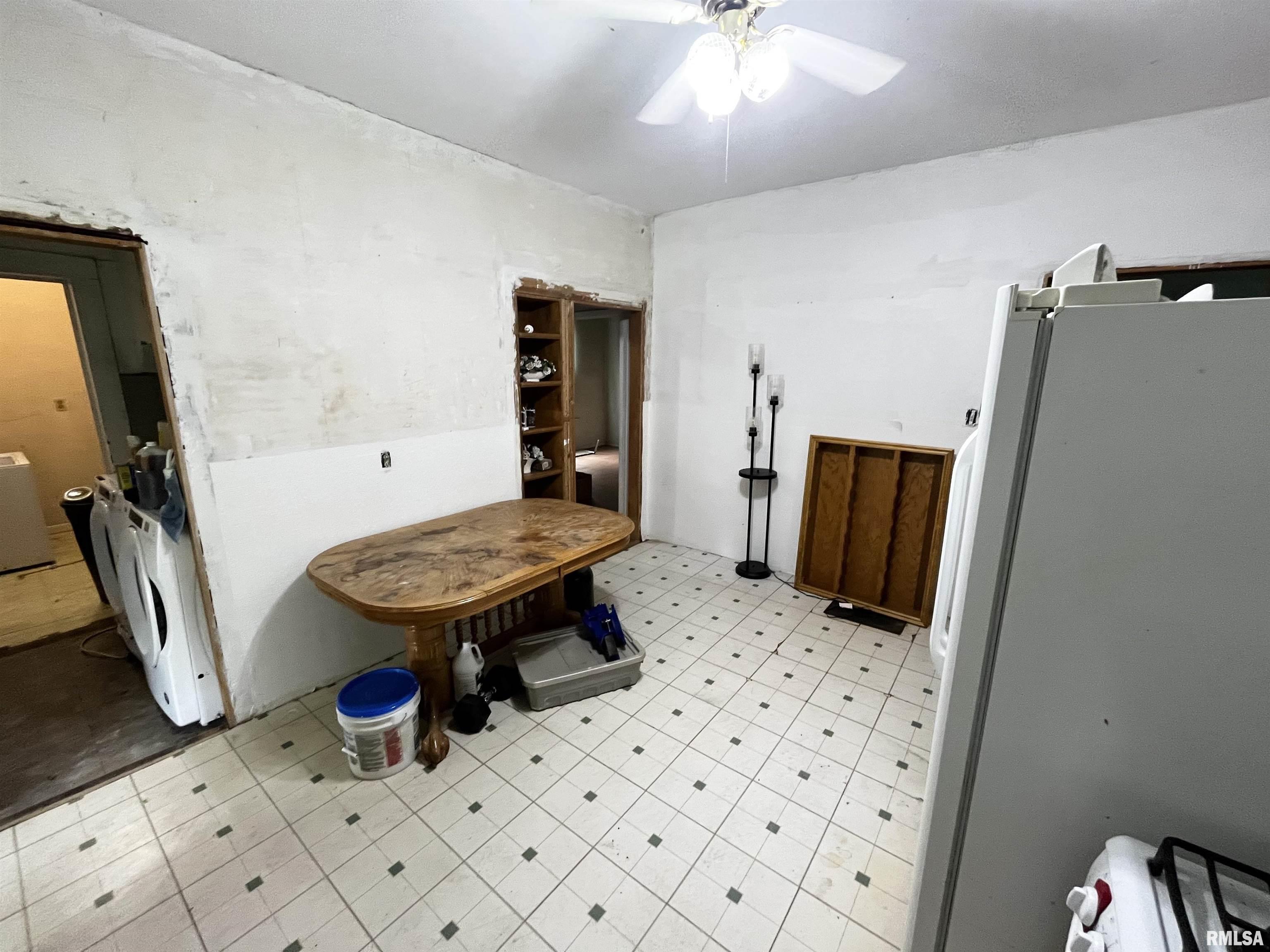 401 East 4th Street Delavan, IL 61734 - Photo 6 of 43