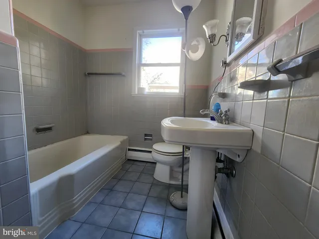 $325,000 | 42 South Edgehill Avenue, Dover, DE 19901