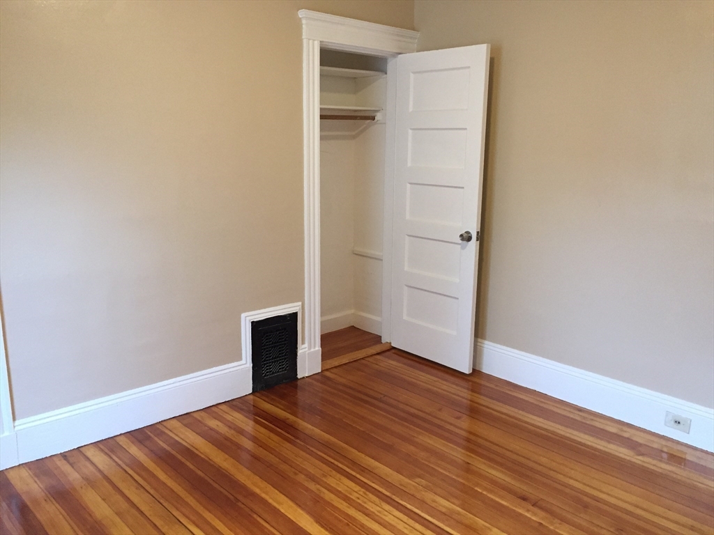 25 Wainwright Street, Unit 2 Boston, MA 02124 - Photo 6 of 9