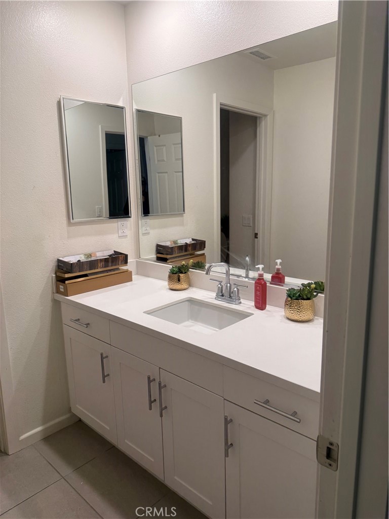 467 West Buttercup Lane Rialto, CA 92376 - Photo 4 of 8