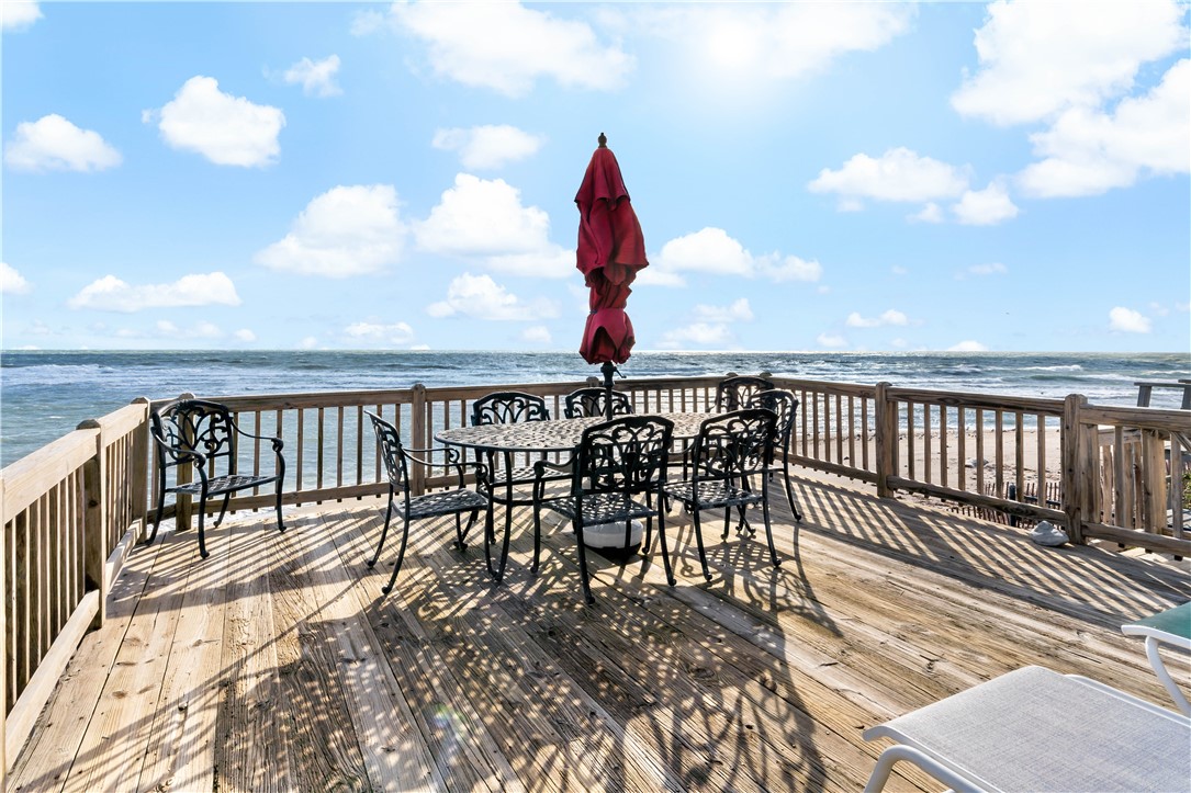 975 Matunuck Beach Road South Kingstown, RI 02879 - Photo 22 of 35