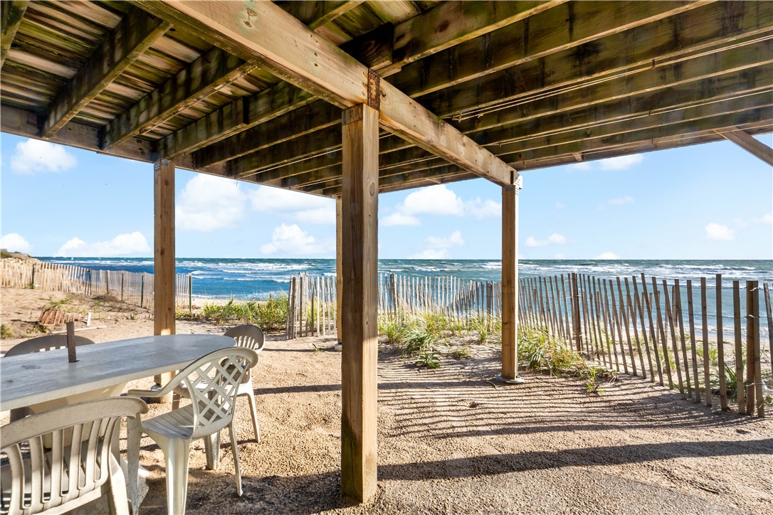 975 Matunuck Beach Road South Kingstown, RI 02879 - Photo 8 of 35