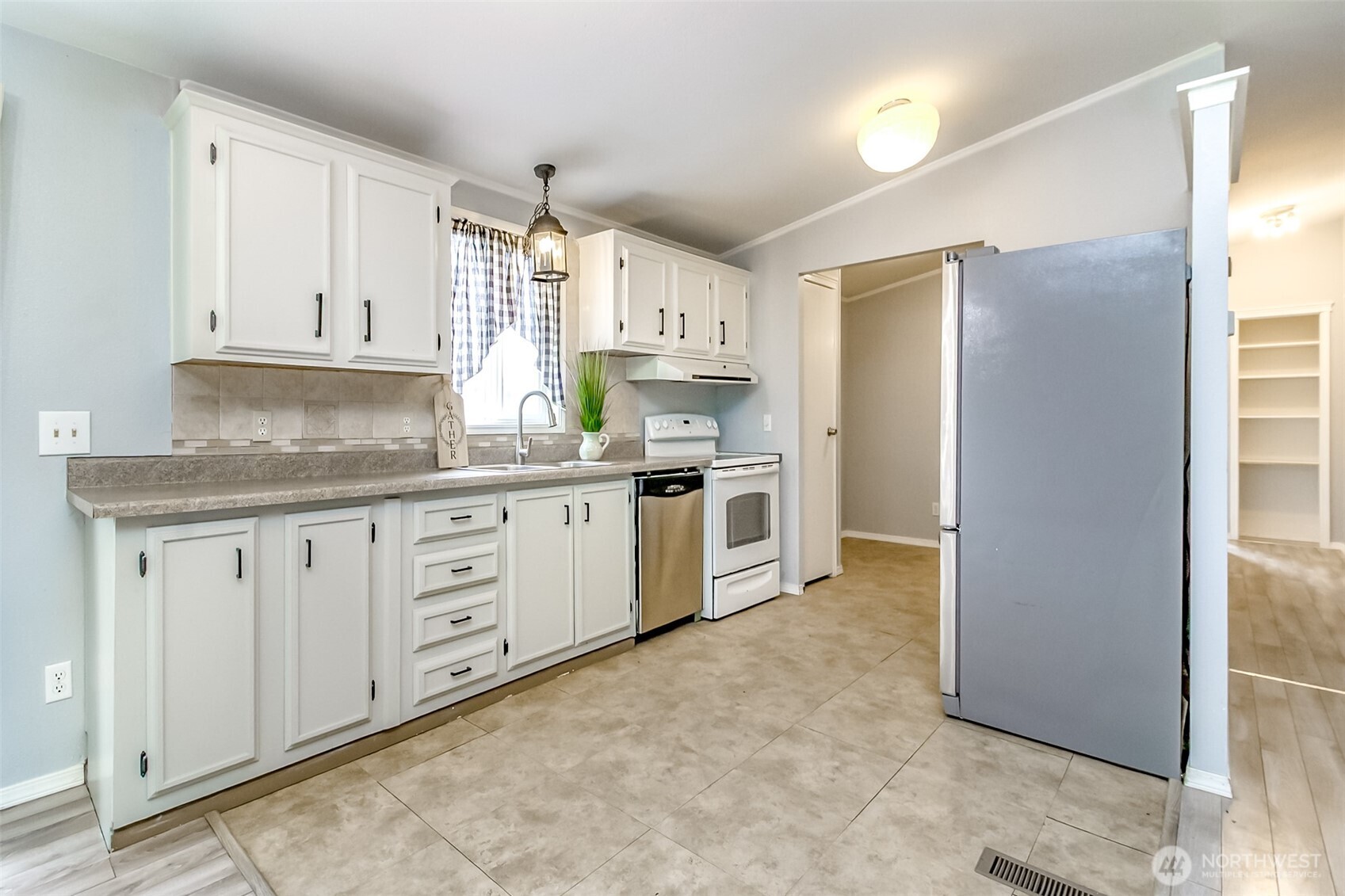 10813 Vail Road Southeast Yelm, WA 98597 - Photo 19 of 39 Gallery Image 19