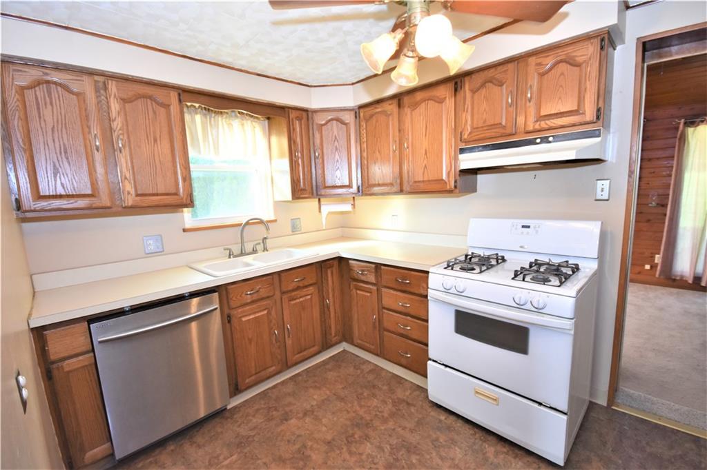 1520 Bevan Road Pittsburgh, PA 15227 - Photo 8 of 17 Gallery Image 8