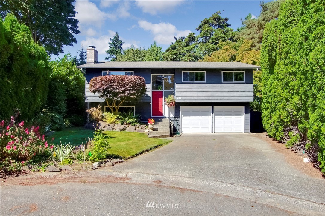 509 223rd Street Southwest Bothell, WA 98021 - Photo 2 of 39 front view of house with a yard