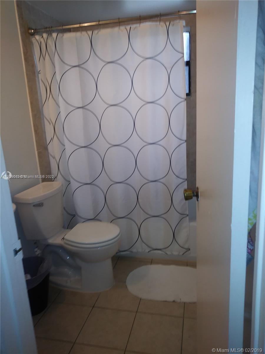 2535 West 67th Place, Unit 2230 Hialeah, FL 33016 - Photo 6 of 8