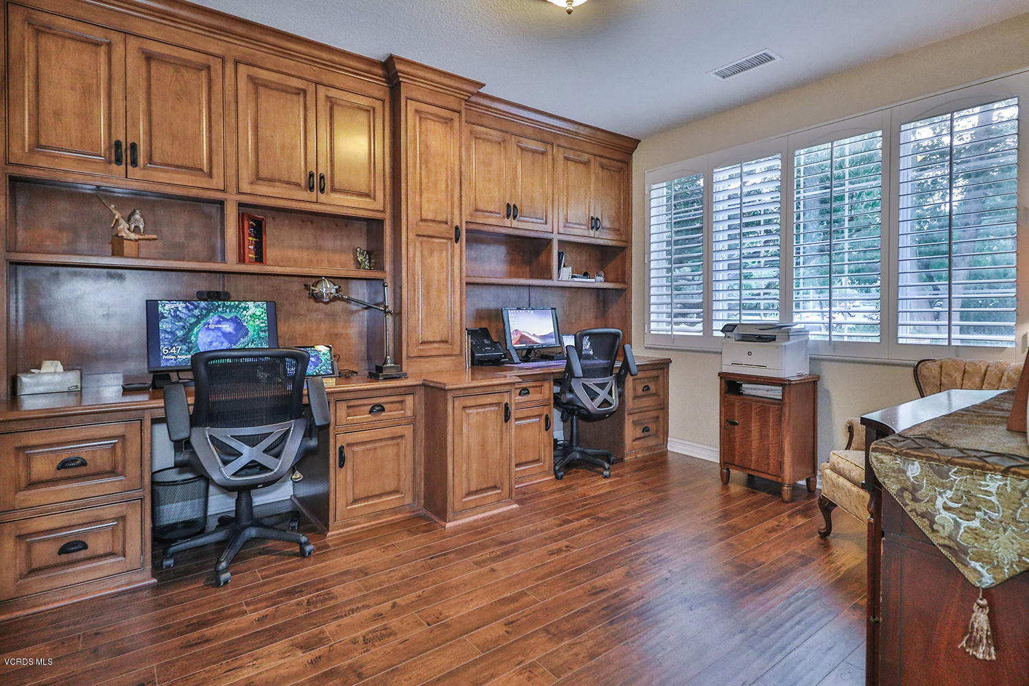 649 Noble Road Simi Valley, CA 93065 - Photo 21 of 70 qOffice1