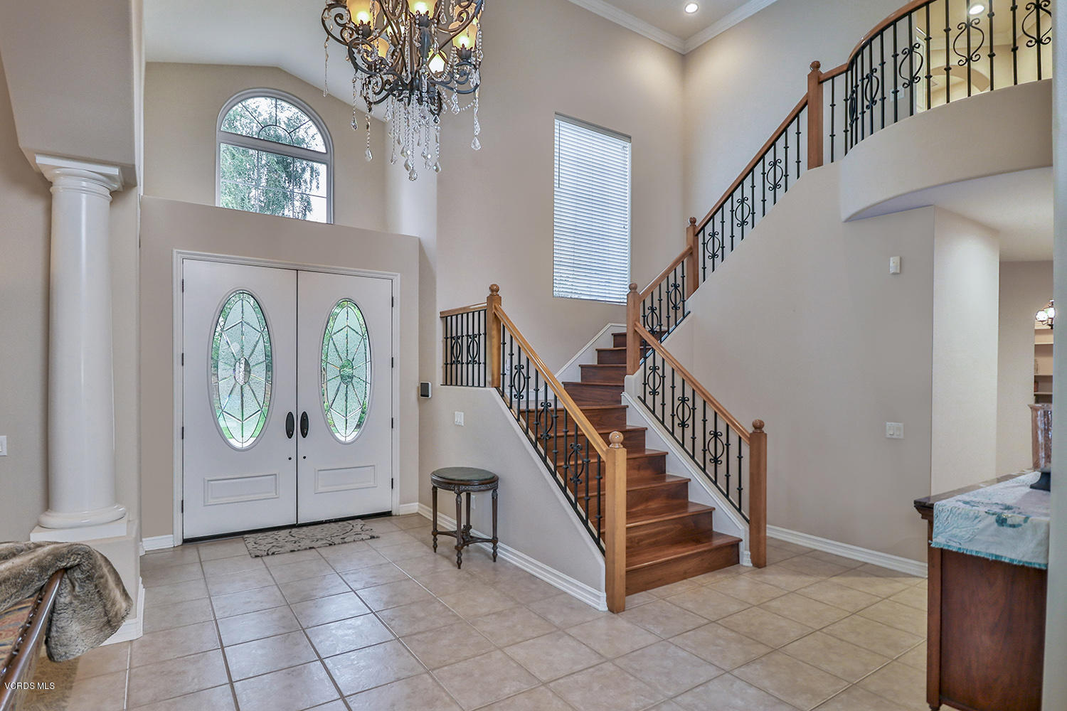 649 Noble Road Simi Valley, CA 93065 - Photo 5 of 70 bEntry7