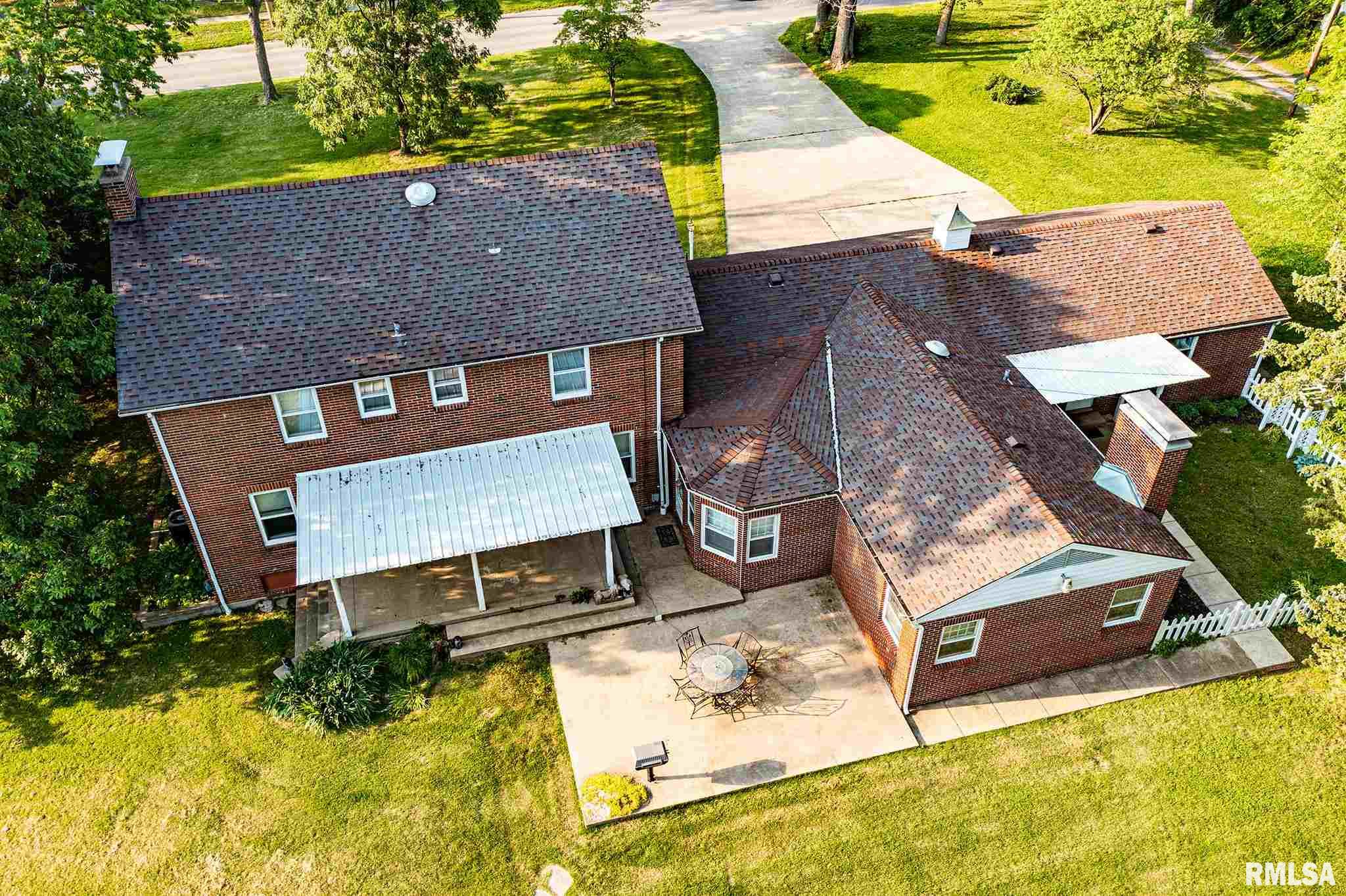 321 West Boone Street Salem, IL 62881 - Photo 3 of 49