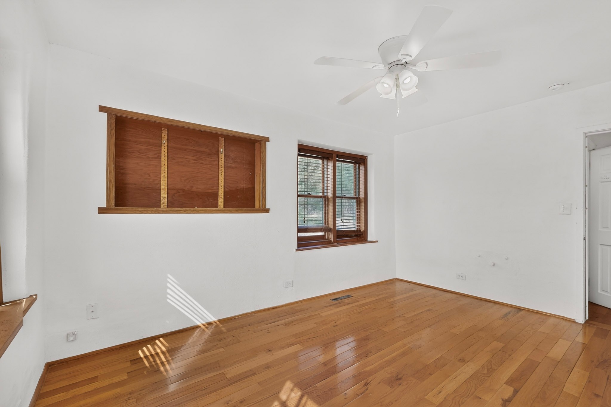 204 El Llano Road Espanola, NM 87532 - Photo 26 of 56 Bedroom 3