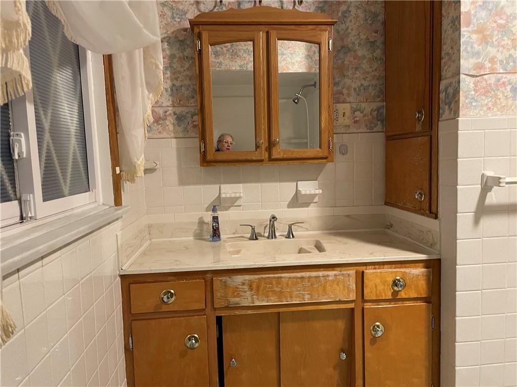 3729 Ivanhoe Road Sharpsville, PA 16150 - Photo 13 of 25 Gallery Image 13