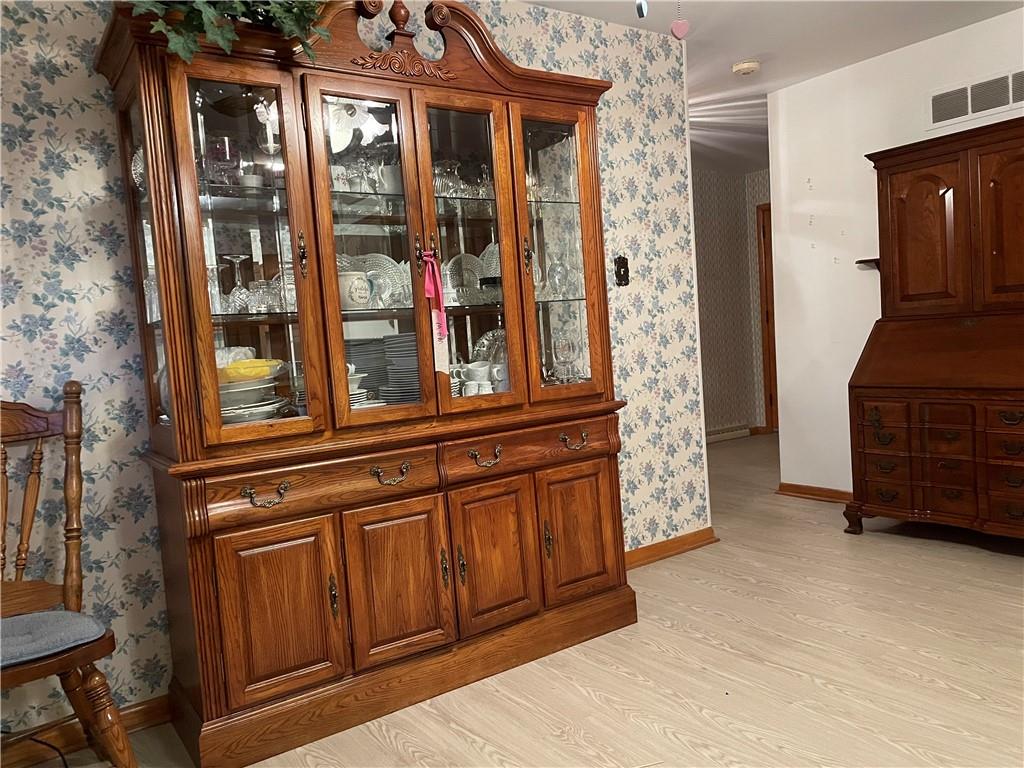 3729 Ivanhoe Road Sharpsville, PA 16150 - Photo 6 of 25 Gallery Image 6