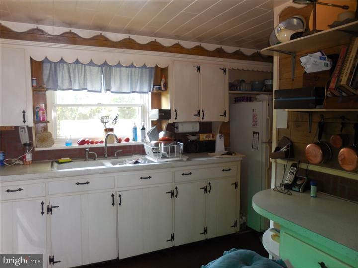 404 Ridge Avenue Spring City, PA 19475 - Photo 7 of 12 Gallery Image 7