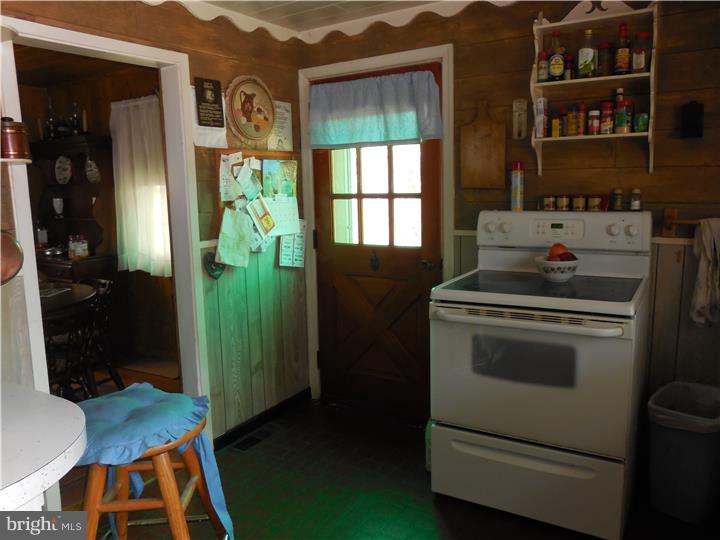 404 Ridge Avenue Spring City, PA 19475 - Photo 9 of 12 Gallery Image 9