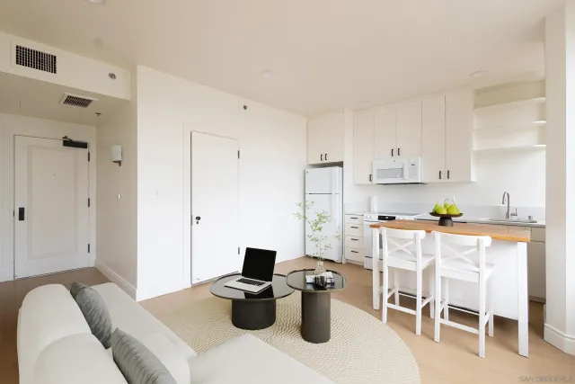 $385,000 | 702 Ash Street, Unit 702, San Diego, CA 92101