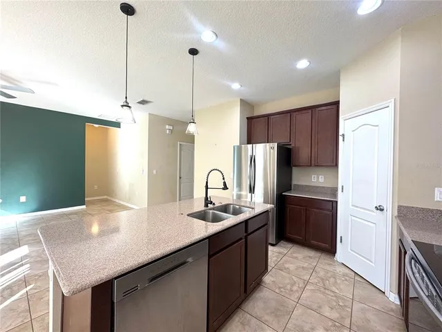 $2,099 | 215 Lakeshore Drive, Davenport, FL 33837