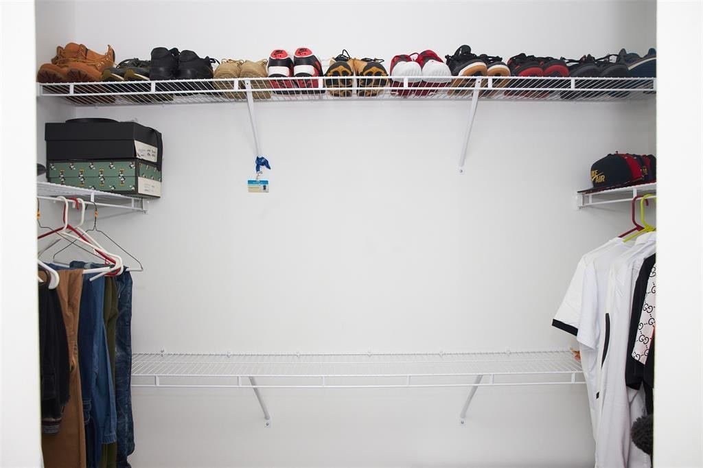 16542 Cove Road Loxahatchee, FL 33470 - Photo 22 of 33 Walk In Closet