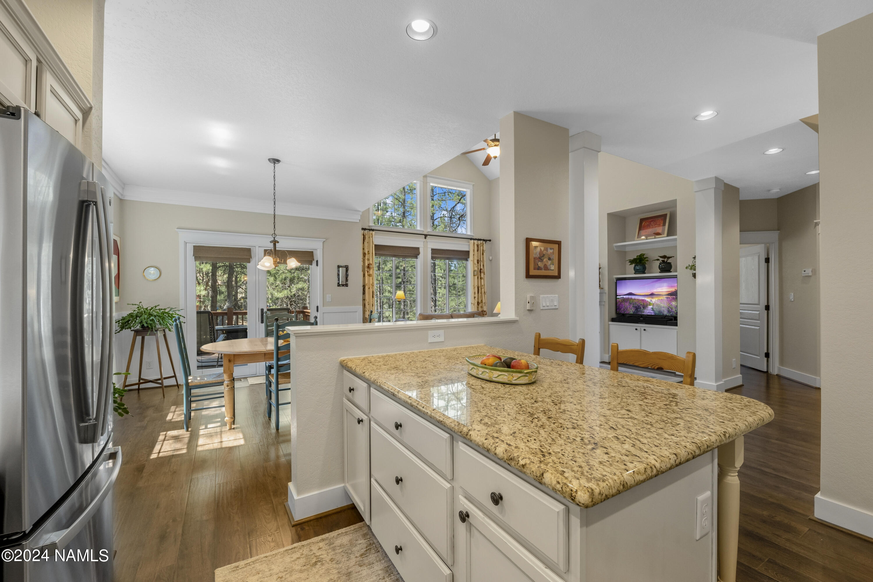 75 West Hance Trail Flagstaff, AZ 86005 - Photo 14 of 35 75-west-hance-trail-flagstaff-az-usa-022