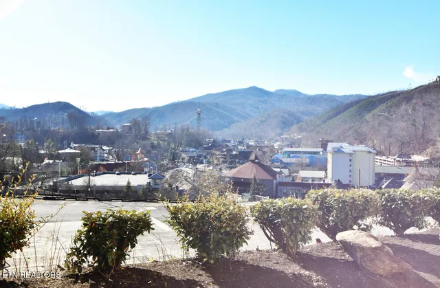 $340,000 | Undisclosed Address, Gatlinburg, TN 37738