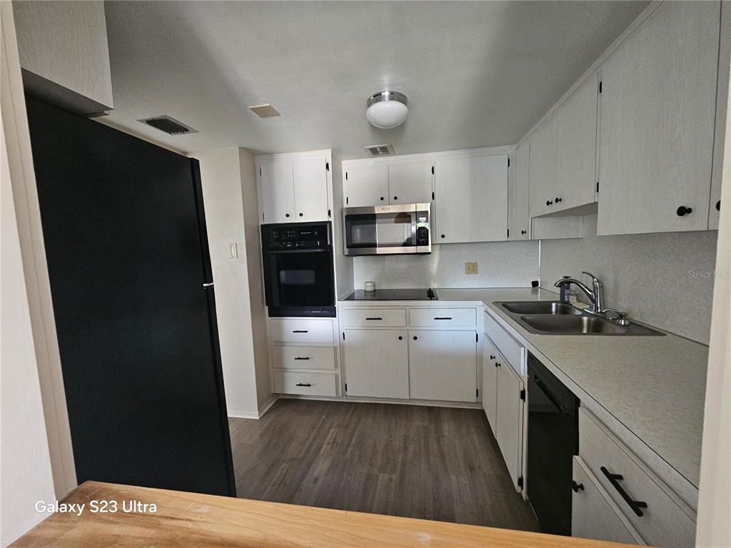 2457 Ecuadorian Way, Unit 75 Clearwater, FL 33763 - Photo 2 of 62