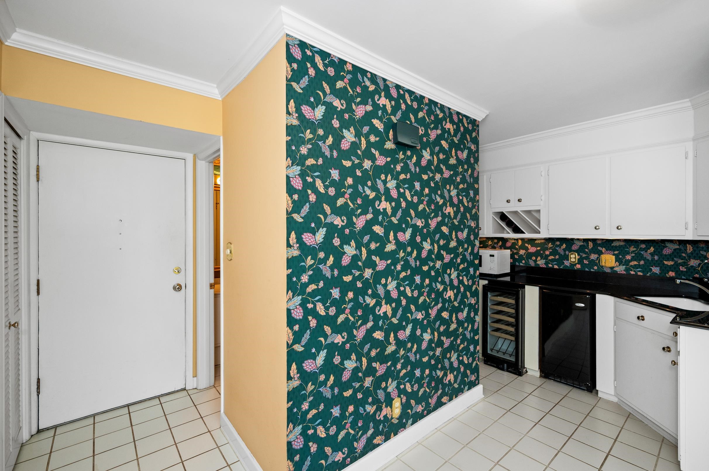 101 Golf Terrace, Unit 1A101 Daphne, AL 36526 - Photo 10 of 34 Kitchen