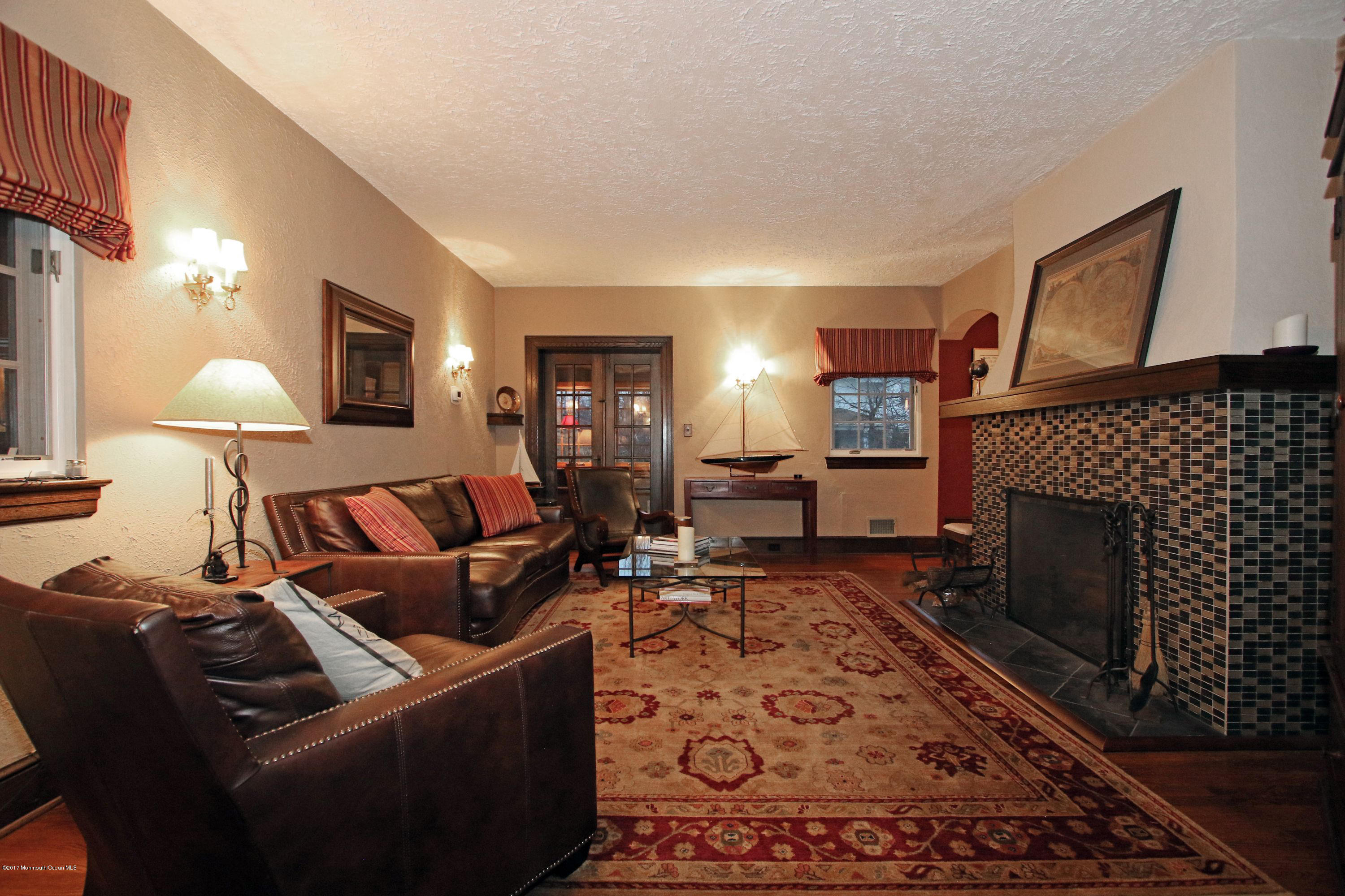 284 River Road Red Bank, NJ 07701 - Photo 18 of 37 IMG_9711a