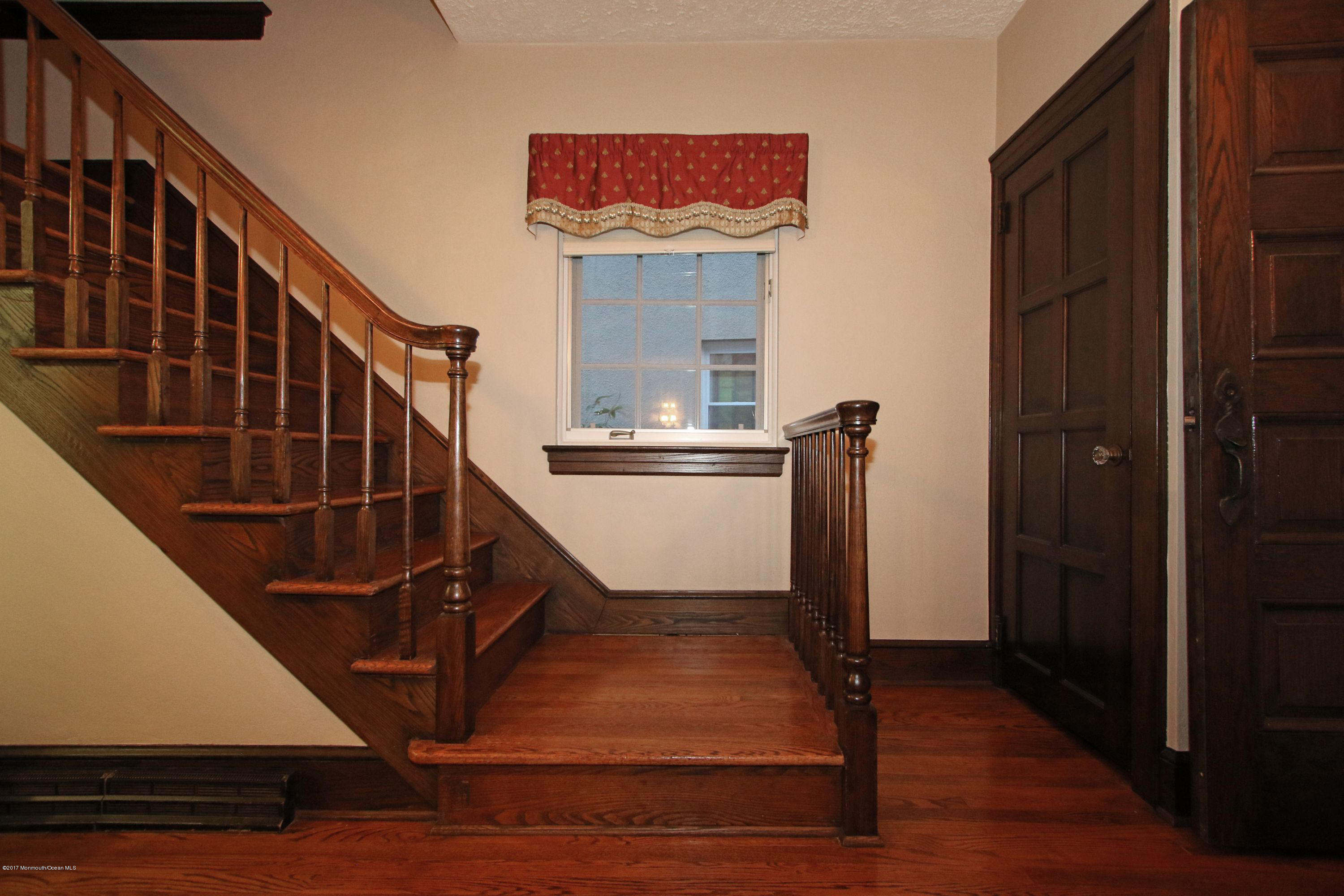 284 River Road Red Bank, NJ 07701 - Photo 26 of 37 IMG_9721a