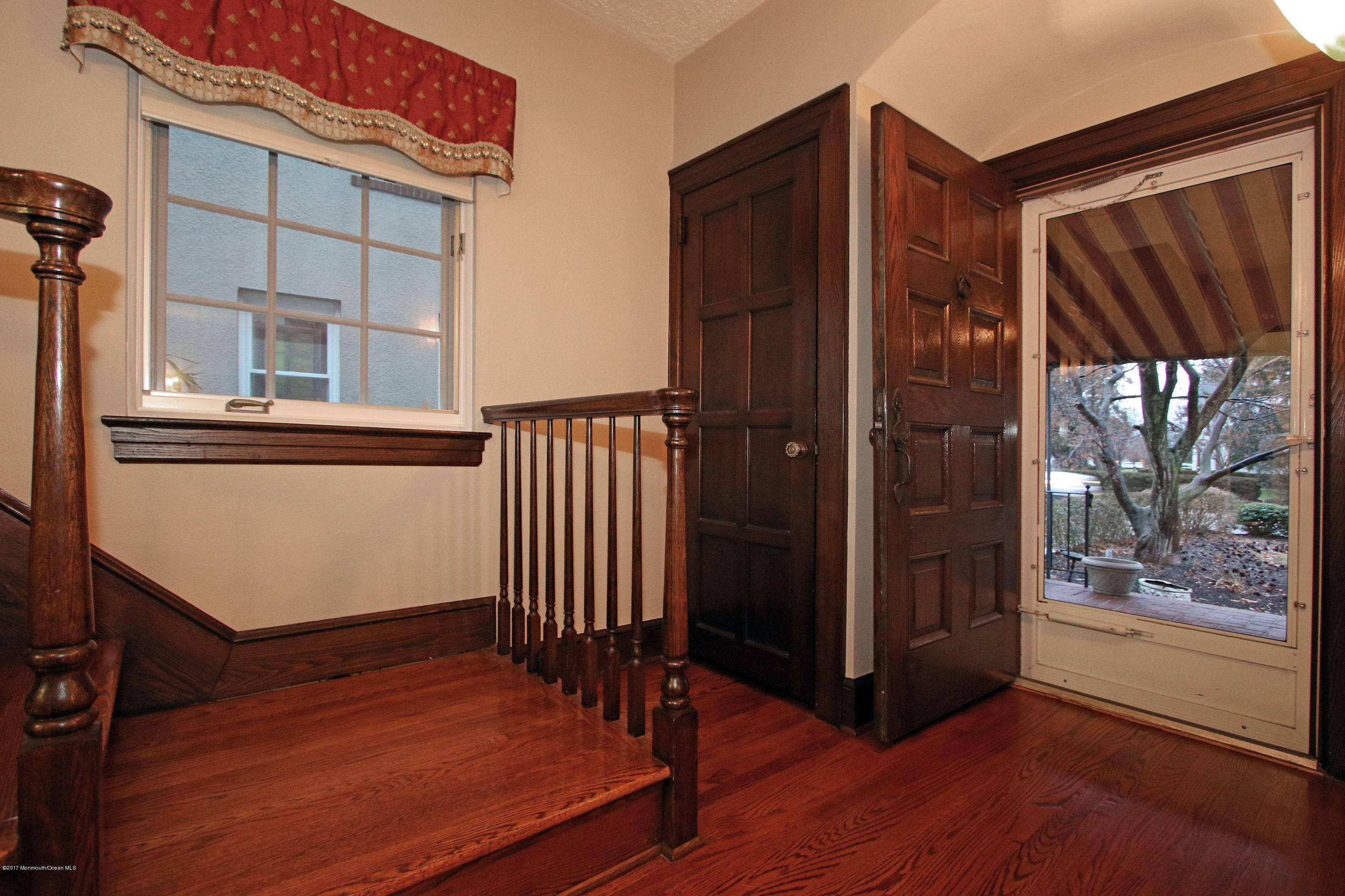 284 River Road Red Bank, NJ 07701 - Photo 10 of 37 IMG_9720a