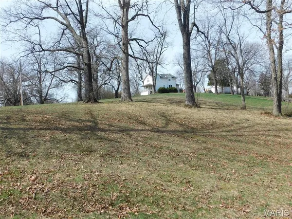 $565,000 | 397 Whispering Forest Lane, Pacific, MO 63069