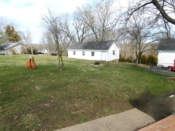 $565,000 | 397 Whispering Forest Lane, Pacific, MO 63069