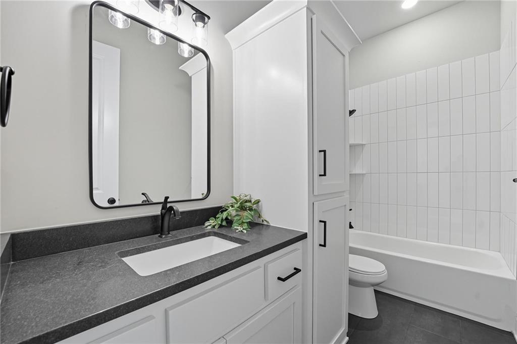 2775 Southwest 11th Terrace Lee's Summit, MO 64081 - Photo 33 of 38