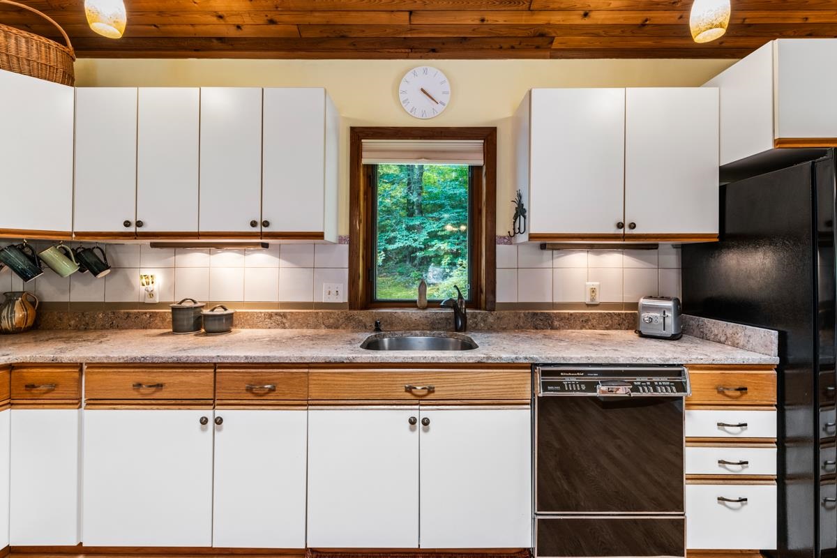 372 Chalk Pond Road Newbury, NH 03255 - Photo 18 of 40